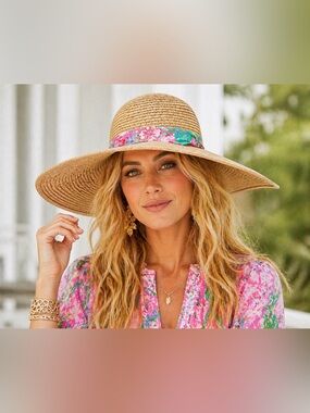 NWT Lilly Pulitzer Wide Brim Gold Straw Hat